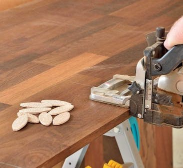 Nye trappetrinn: Fres ut i begge platekanter Nye trappetrinn: Fres ut i begge platekanter